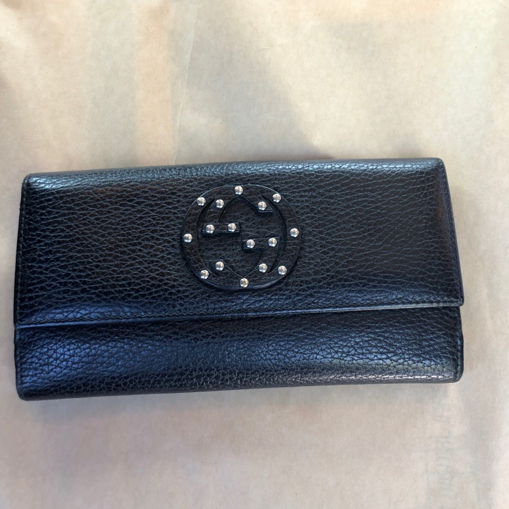 Authentic GUCCI Wallet - GREAT CONDITION